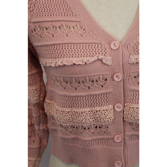 ALLISON New York Sz XS Pink Crochet Cropped Levy Cardigan Sweater - Picture 6 of 9
